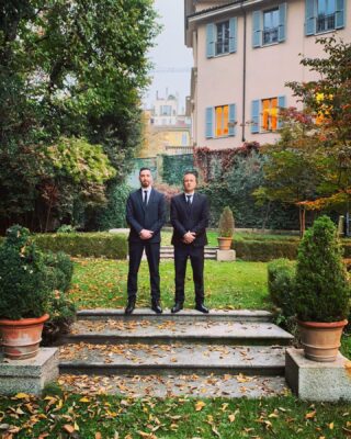 I nostri operatori svolgono attività a livello #Internazionale grazie alla conoscenza di diverse lingue. 🇮🇹 🇬🇧 🇪🇸 🇫🇷 🇩🇿 🇦🇱 🇧🇬 🇬🇪 🇸🇳 #foreignlanguages #international #diamondservice #events #security #guard #closeprotection #allovertheworld #milan #luxury #fashion #luxurylifestyle